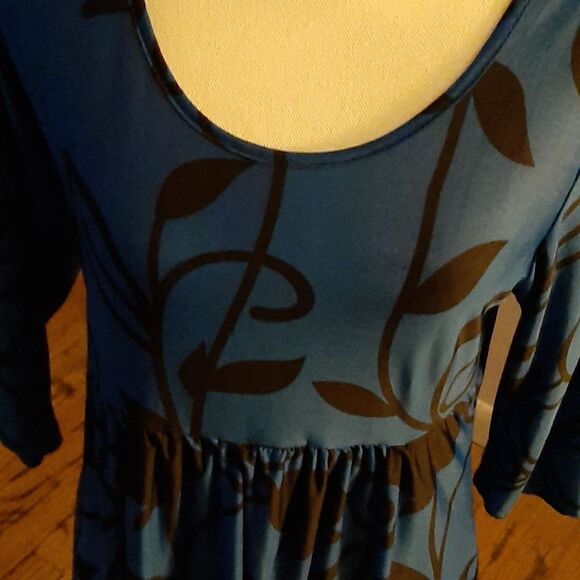 Zuilly dress  - Picture 2 of 6